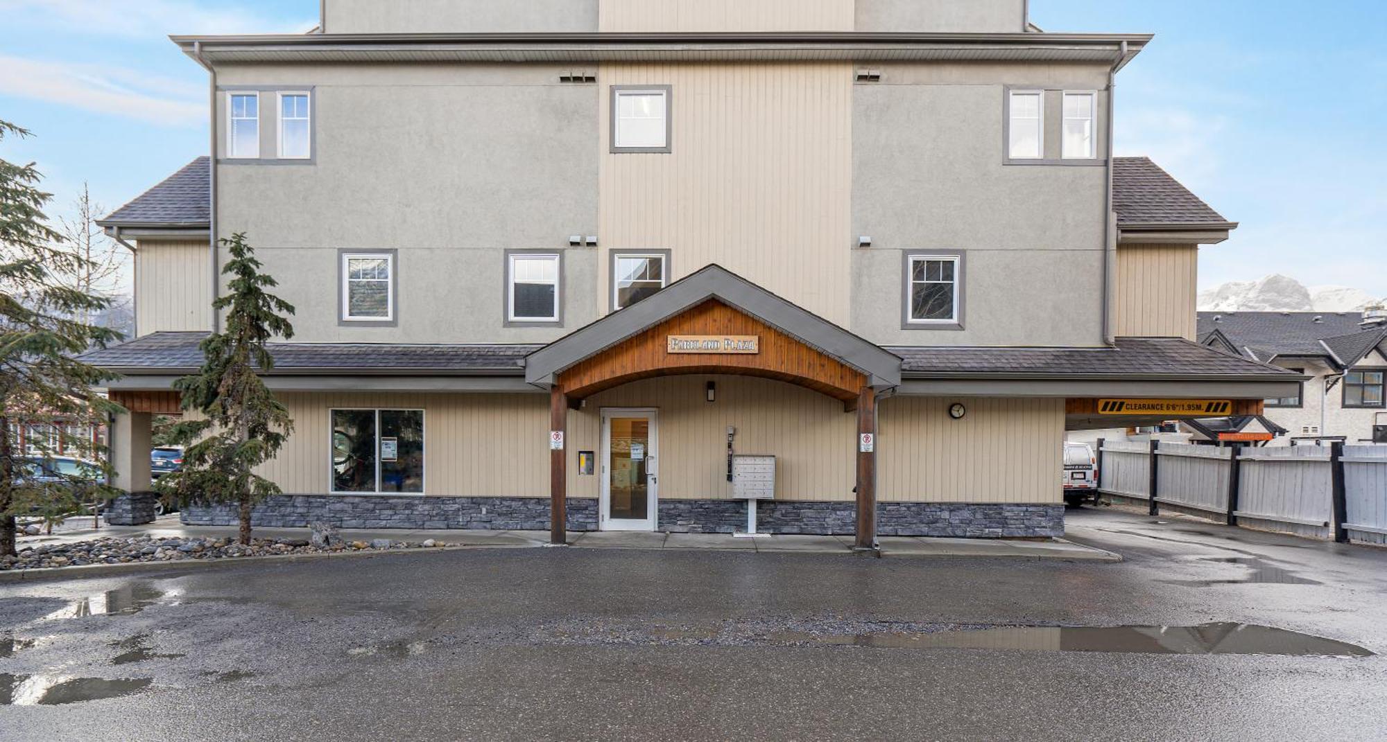 Apartamento Parkland301 Sunlit 2,000 Ft² Penthouse With Mtn View Canmore Exterior foto