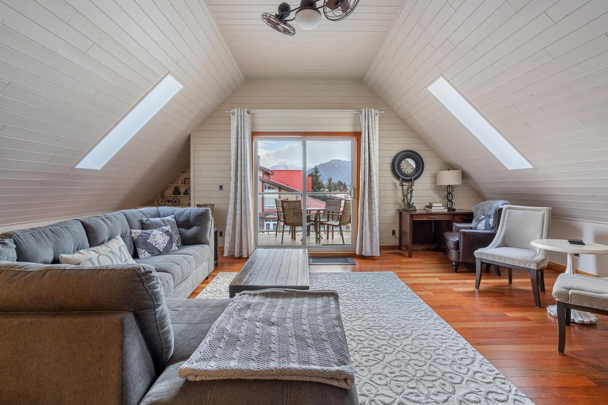 Apartamento Parkland301 Sunlit 2,000 Ft² Penthouse With Mtn View Canmore Exterior foto